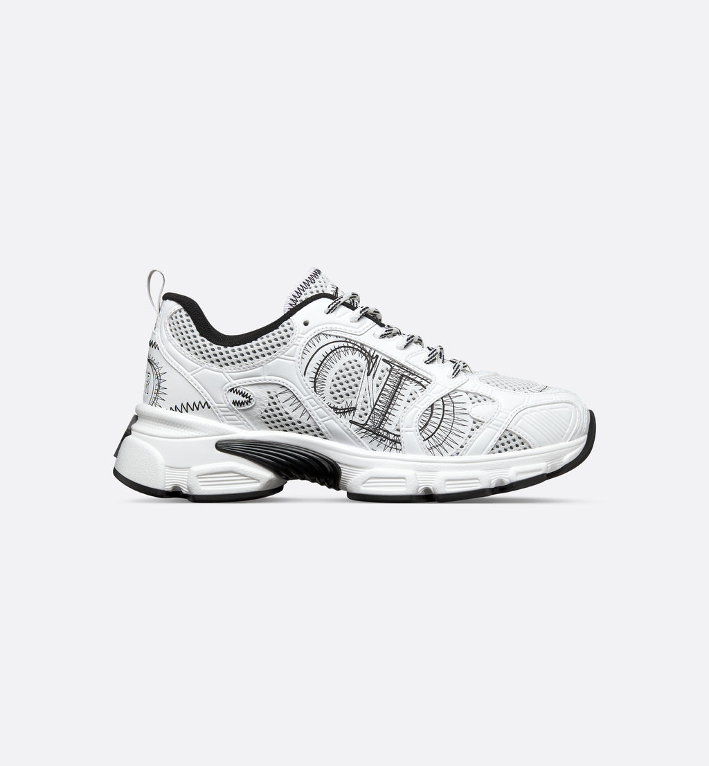 Dior Chrono Sneaker – White & Black