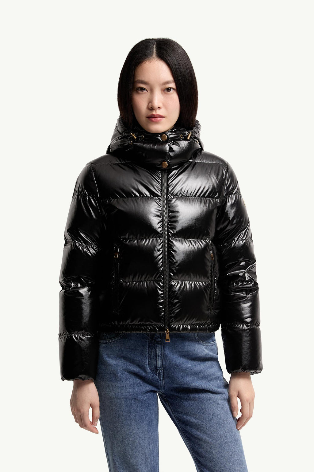 Moncler Niveole Short Down Jacket – Black