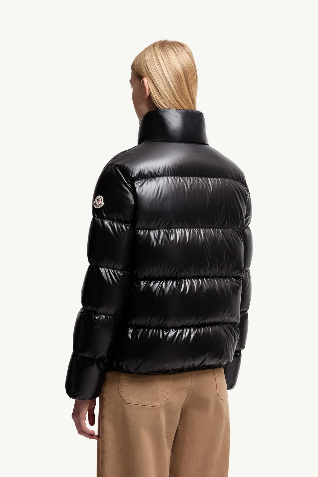 Moncler Abbadia Short Down Jacket – Black