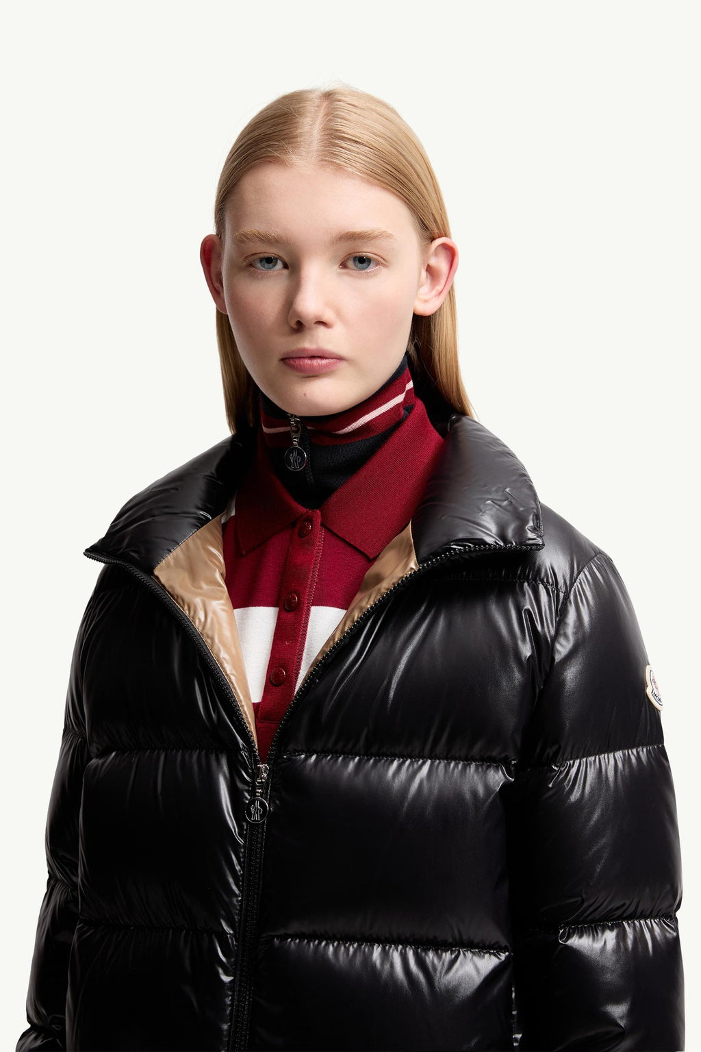 Moncler Abbadia Short Down Jacket – Black