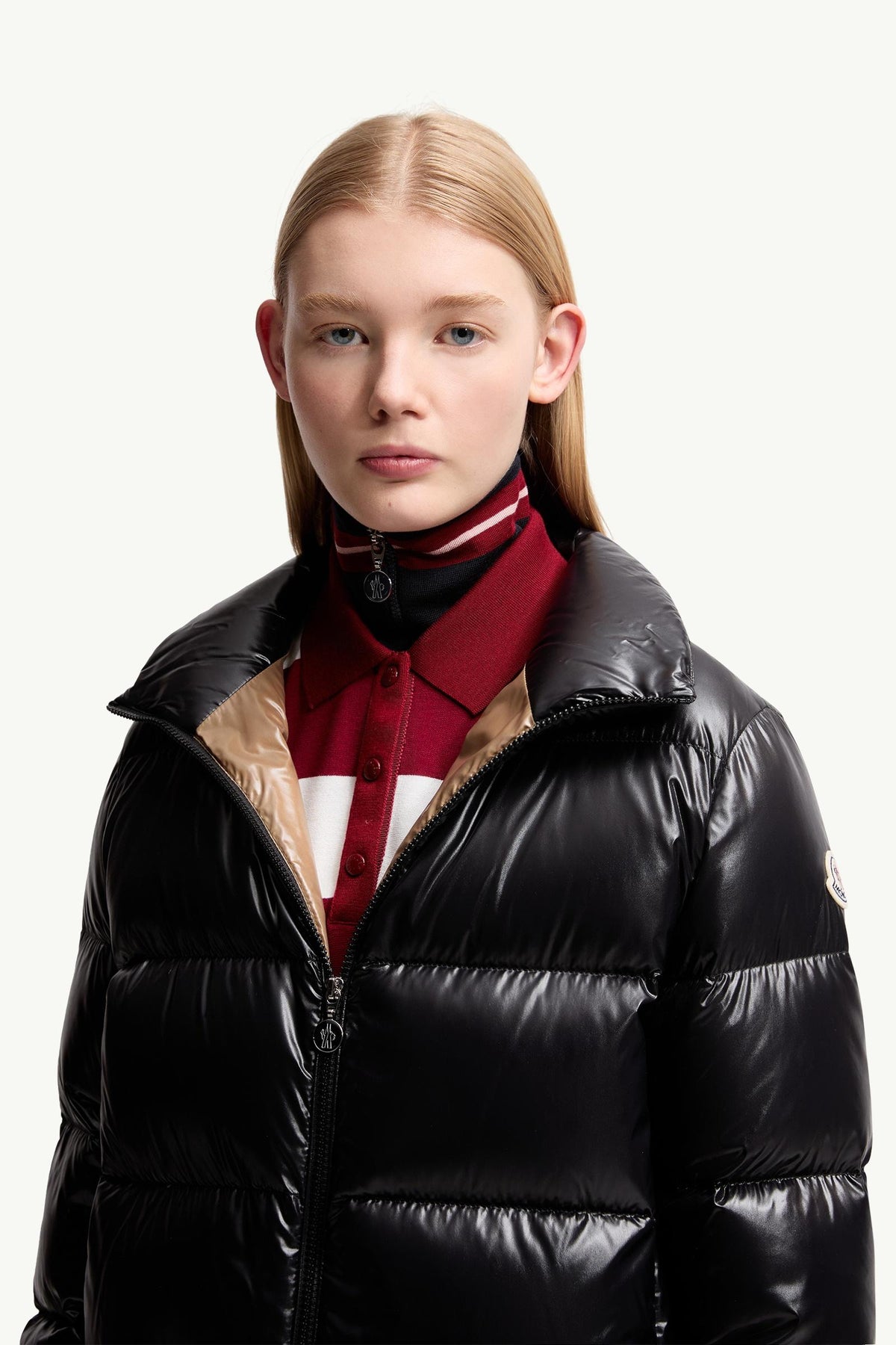 Moncler Abbadia Short Down Jacket – Black