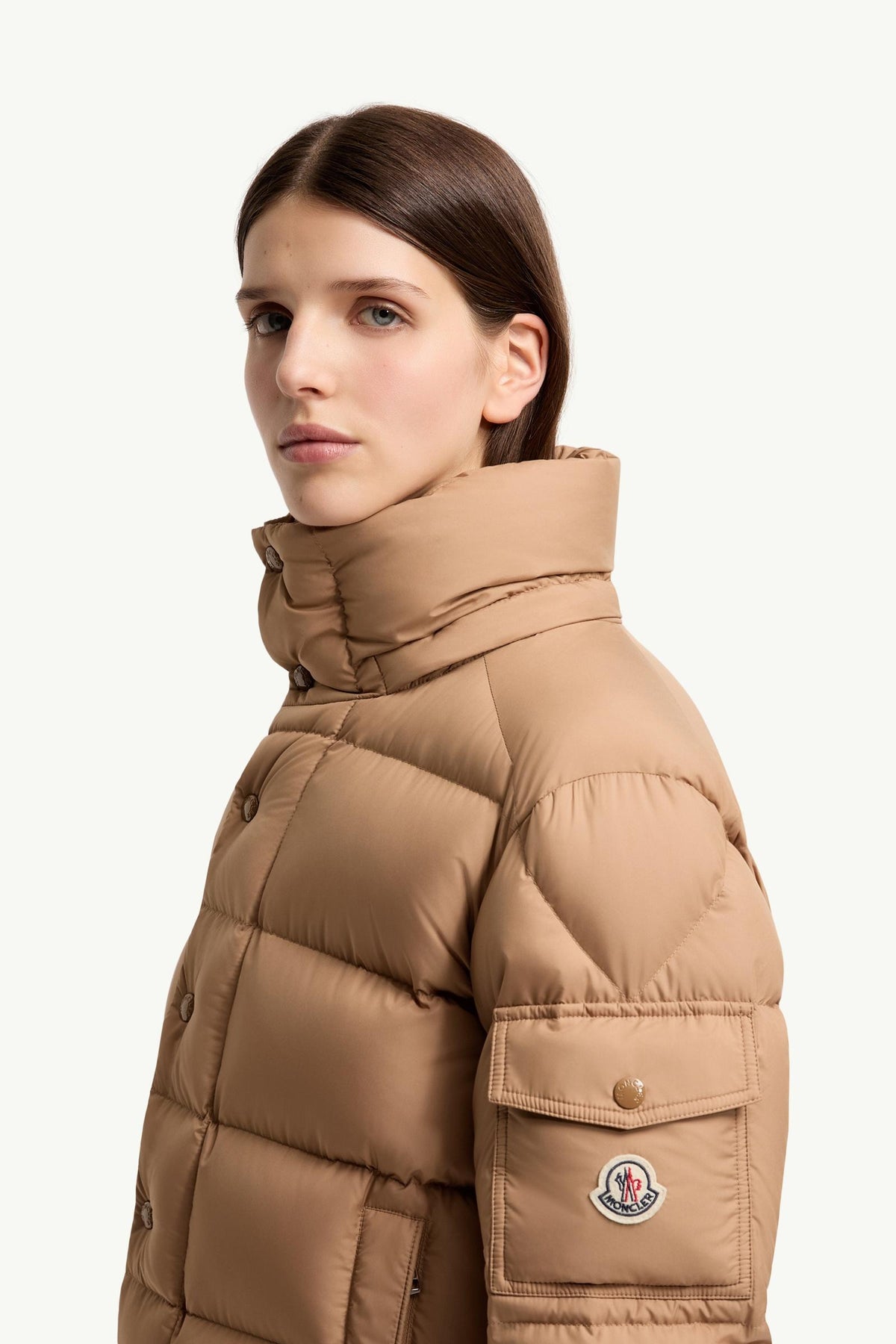 Moncler Maya 70 Hooded Short Down Jacket – Camel Beige