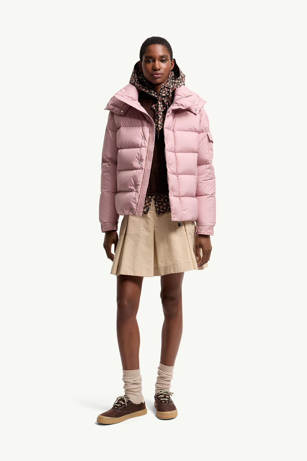 Moncler Maya 70 Hooded Short Down Jacket – Pink