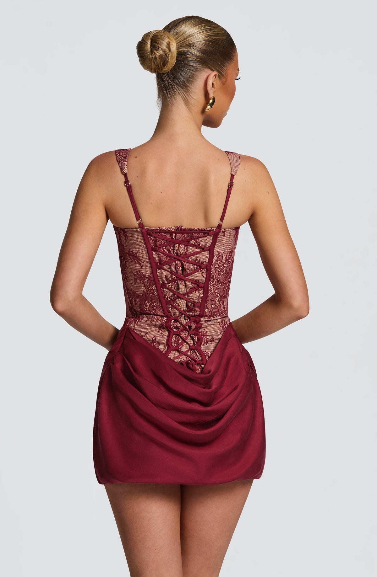 Robe courte Cornelia — Bordeaux Lace — vue 2